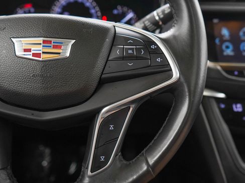 Used 2017 Cadillac XT5 Luxury w/ Driver Awareness Package FWD image 26