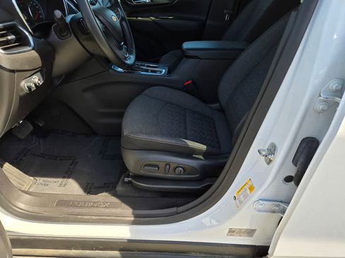 Used 2024 Chevrolet Equinox LT image 18