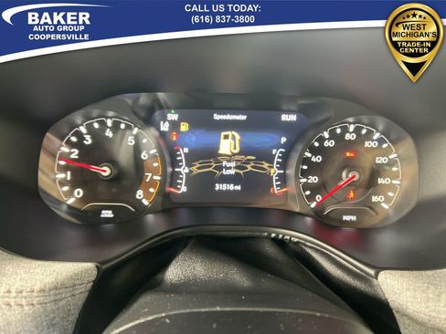 Used 2024 Jeep Compass Latitude image 13