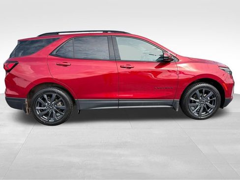 Used 2023 Chevrolet Equinox RS w/ RS Leather Package AWD/4WD image 8