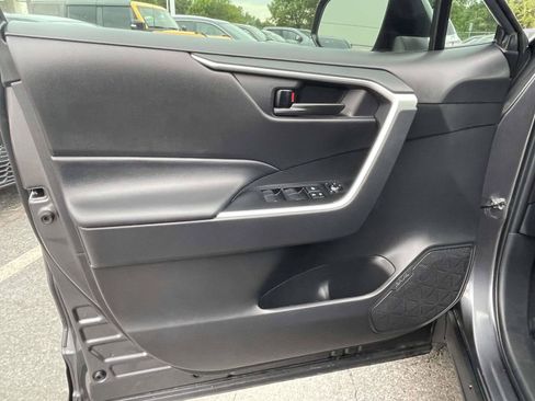 Used 2025 Toyota RAV4 LE FWD image 17