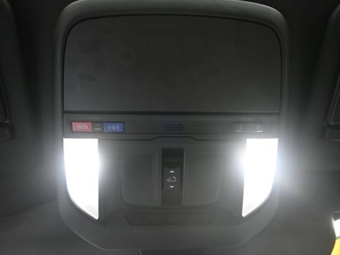 Used 2025 Subaru Forester Limited AWD/4WD image 21