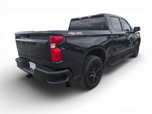 Used 2023 Chevrolet Silverado 1500 Custom w/ LPO, Dark Essentials Package image 4