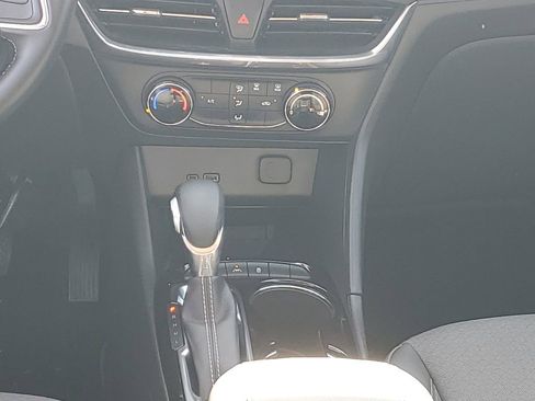 Used 2025 Buick Encore GX Preferred FWD image 15