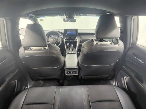 Used 2021 Toyota Venza XLE w/ Softex Package AWD/4WD image 17
