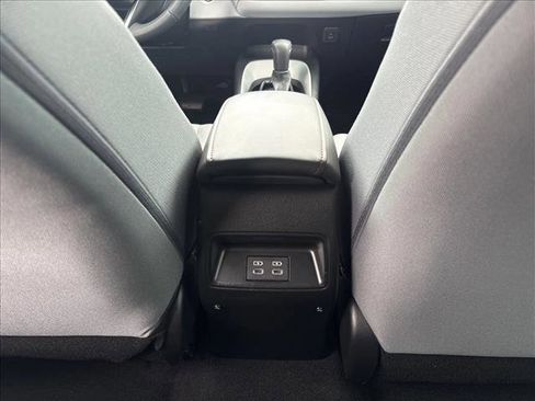 Used 2024 Toyota Corolla SE FWD image 18