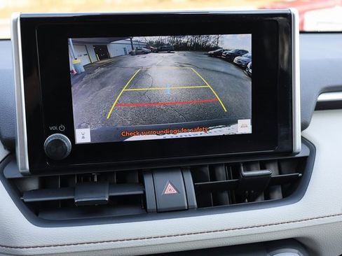 Used 2023 Toyota RAV4 XLE image 29