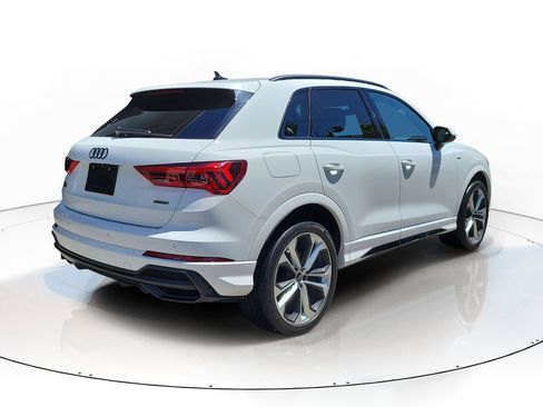 Used 2021 Audi Q3 2.0T Premium w/ Convenience Package AWD/4WD image 6
