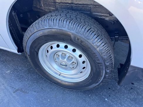 Used 2019 Nissan NV 3500 S image 29