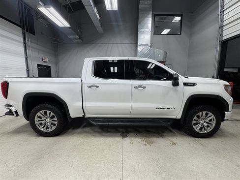 Used 2020 GMC Sierra 1500 Denali w/ Denali Premium Package image 8