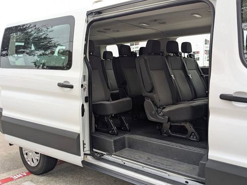 Used 2023 Ford Transit 350 XLT image 22
