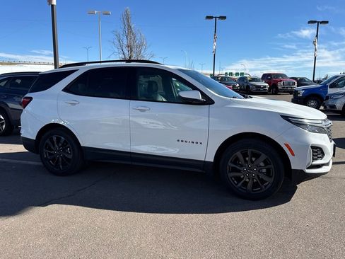 Used 2023 Chevrolet Equinox RS w/ RS Leather Package image 7