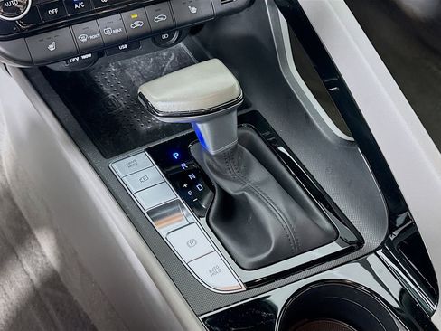 Certified 2023 Hyundai Elantra SEL w/ Convenience Package image 17