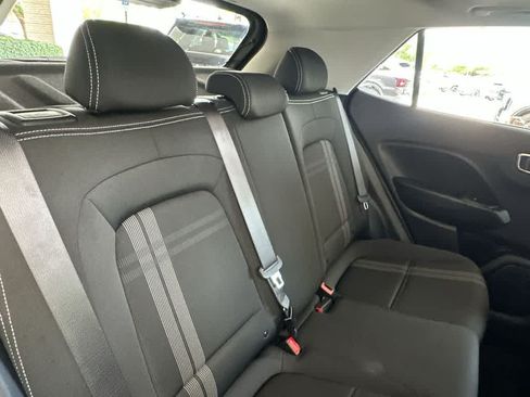 Used 2023 Hyundai Venue SEL FWD image 26
