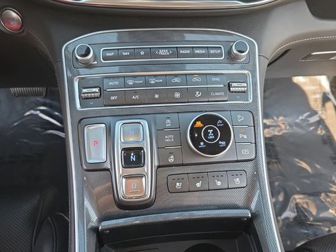 Used 2021 Hyundai Santa Fe Limited AWD/4WD image 31