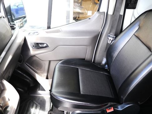 Used 2020 Ford Transit 250 Medium Roof image 17