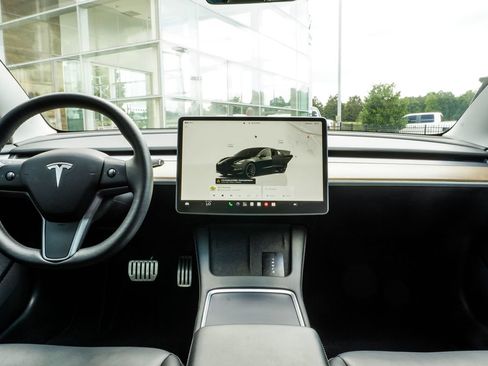 Used 2023 Tesla Model 3 Performance AWD/4WD image 6