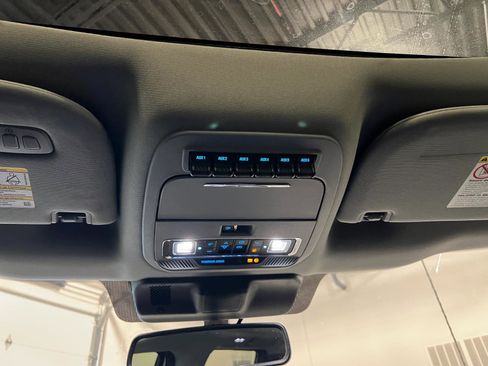 Used 2023 Ford F350 Lariat w/ Sport Appearance Package image 22