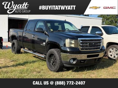 Used 2012 GMC Sierra 2500 SLT w/ SLT Convenience Package AWD/4WD image 1