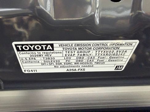 Used 2026 Toyota Camry SE FWD image 36