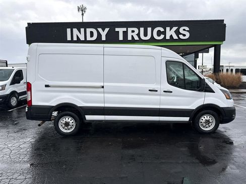 Used 2023 Ford Transit 250 Medium Roof AWD w/ Load Area Protection Package image 4
