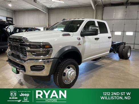 New 2026 RAM 5500 Tradesman AWD/4WD image 7