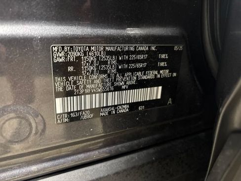 Used 2025 Toyota RAV4 XLE AWD/4WD image 32