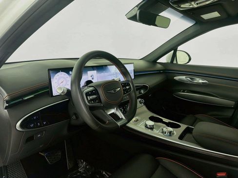 Used 2026 Genesis GV70 3.5T Sport Advanced AWD/4WD image 4