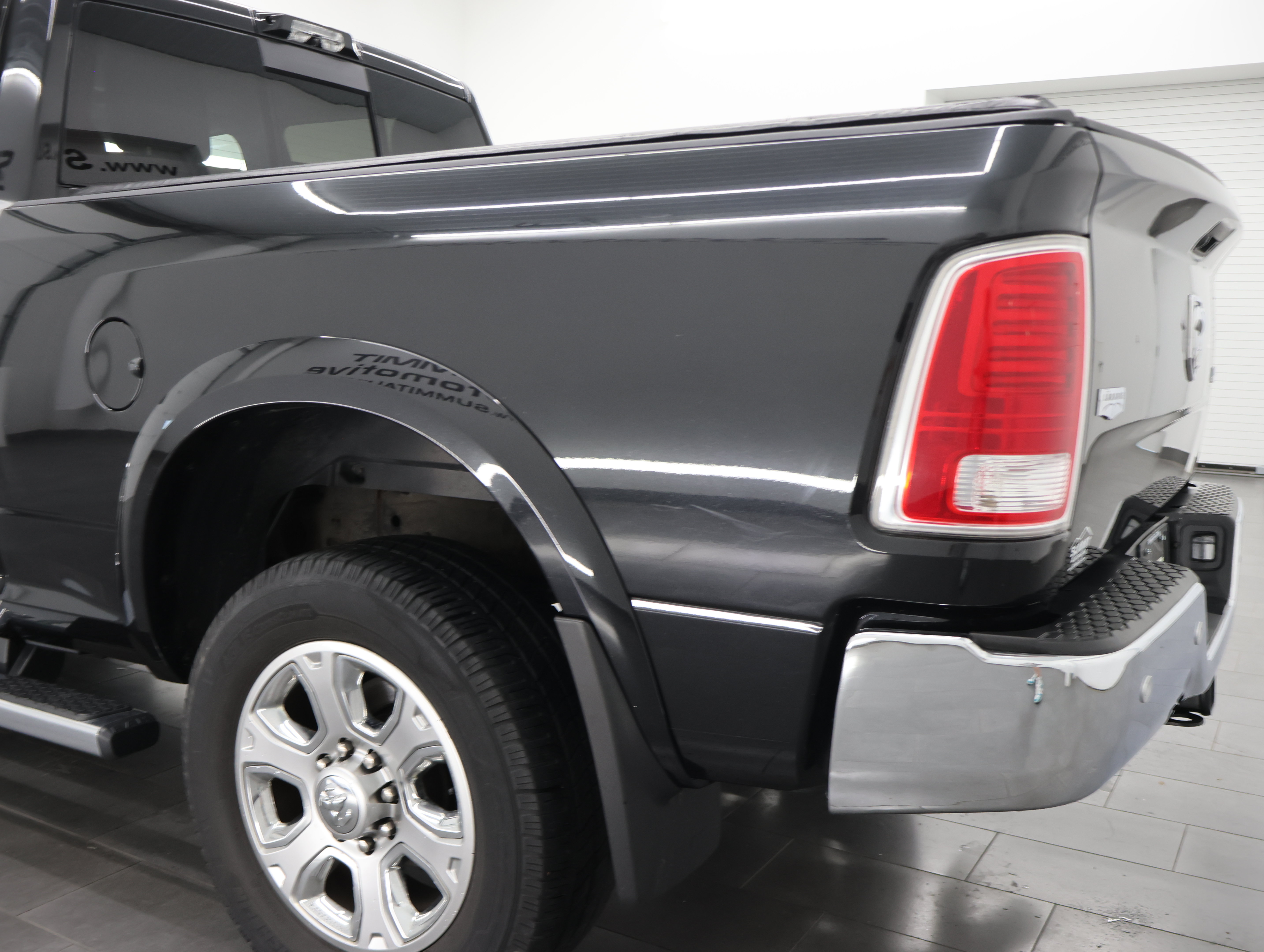 Used 2016 RAM 3500 Laramie AWD/4WD image 33