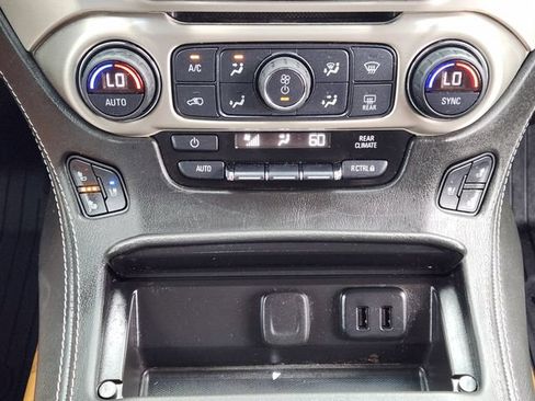 Used 2019 GMC Yukon Denali w/ Open Road Package AWD/4WD image 19