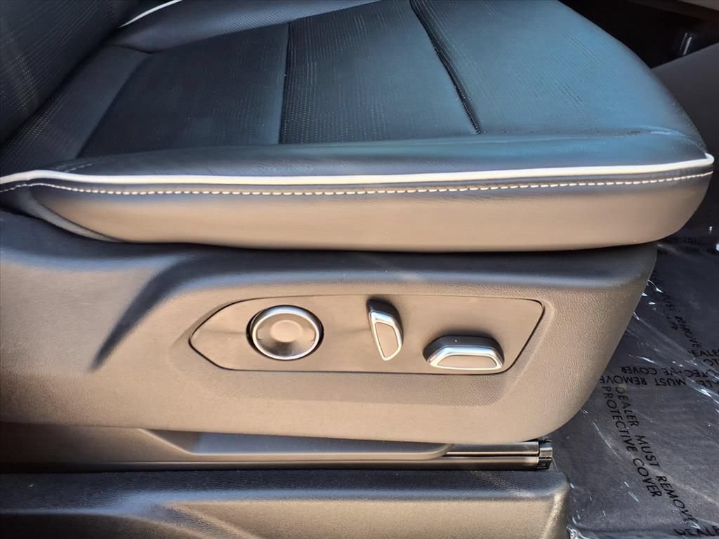 Certified 2024 Cadillac Escalade Sport AWD/4WD image 9