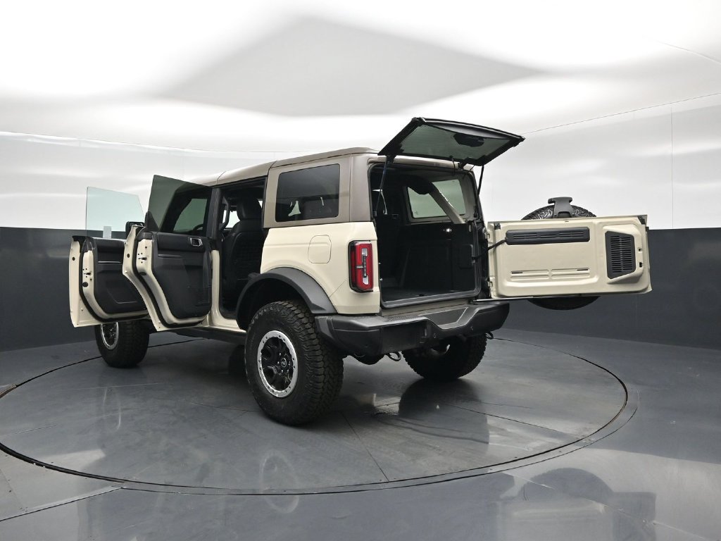 Used 2026 Ford Bronco Badlands AWD/4WD image 32