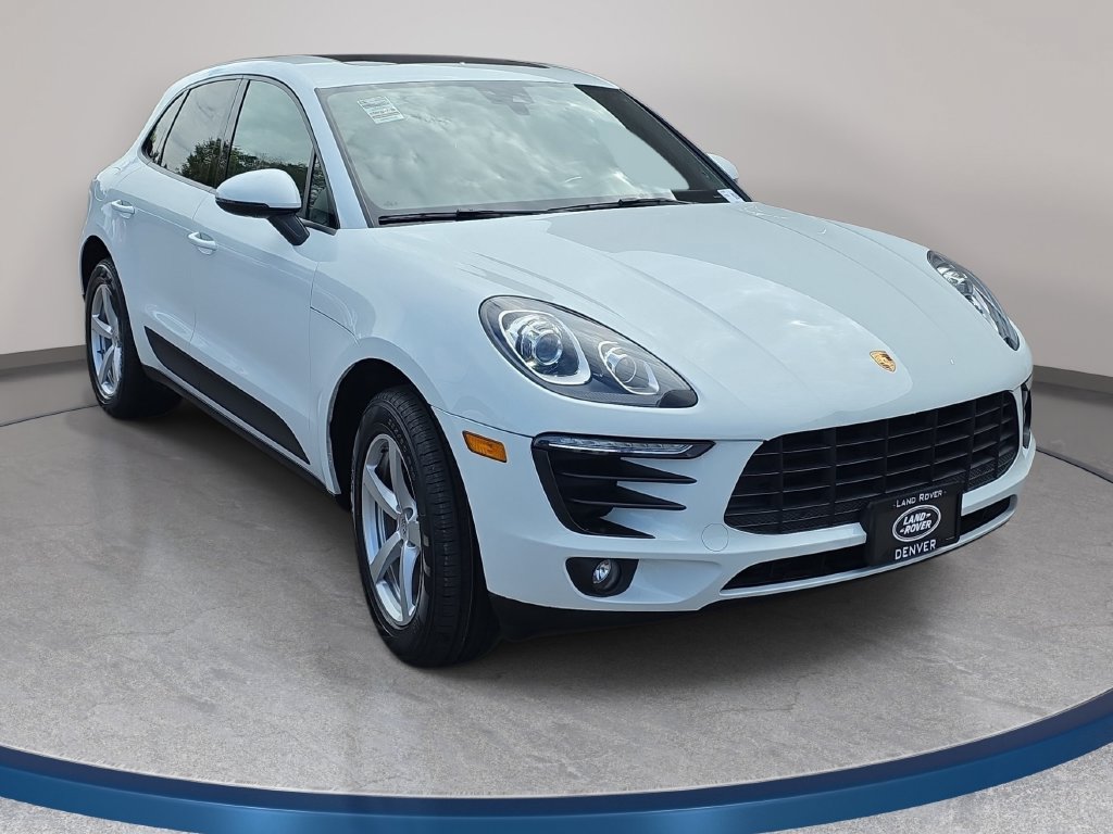 Used 2018 Porsche Macan AWD/4WD image 4