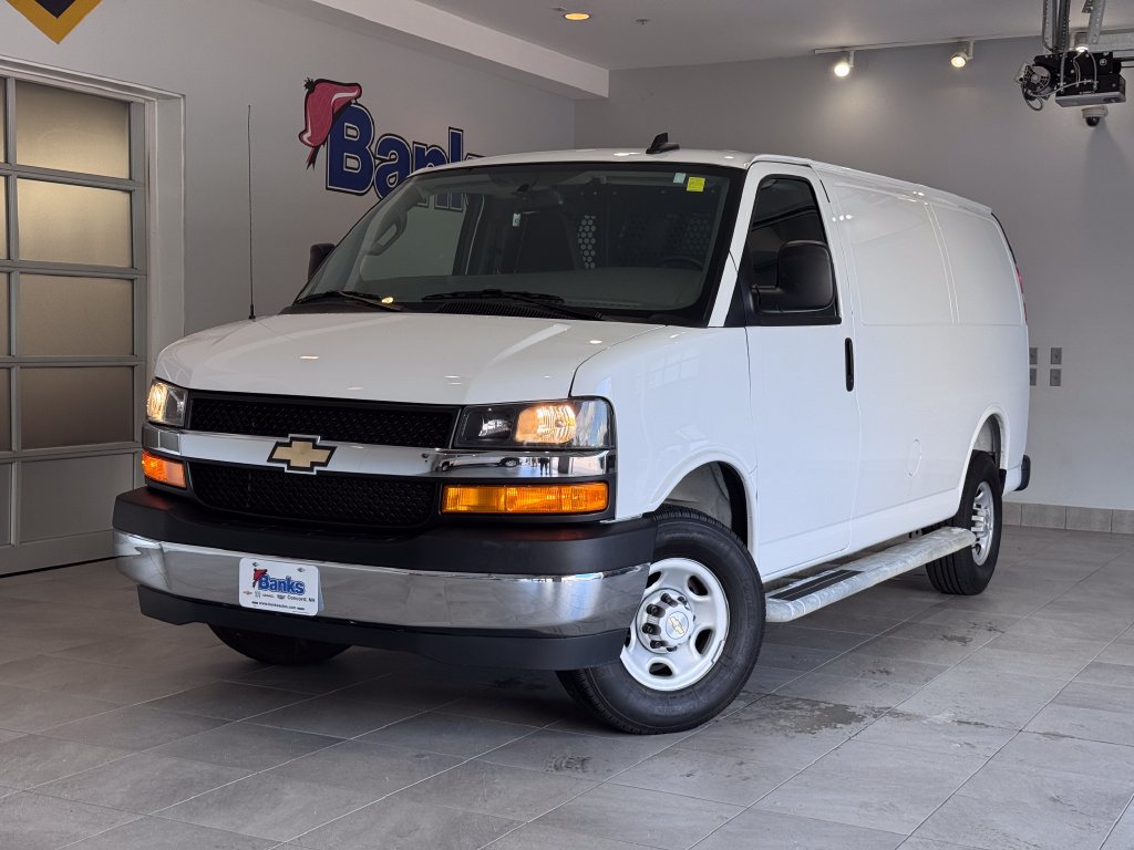 Used 2025 Chevrolet Express 2500 w/ Driver Convenience Package RWD image 2