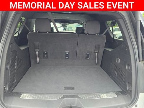 Certified 2025 Chevrolet Suburban Z71 AWD/4WD image 19
