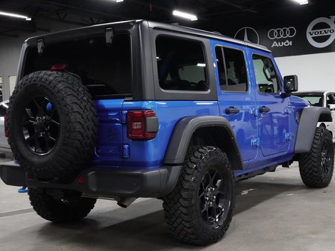 Used 2024 Jeep Wrangler Unlimited AWD/4WD image 5
