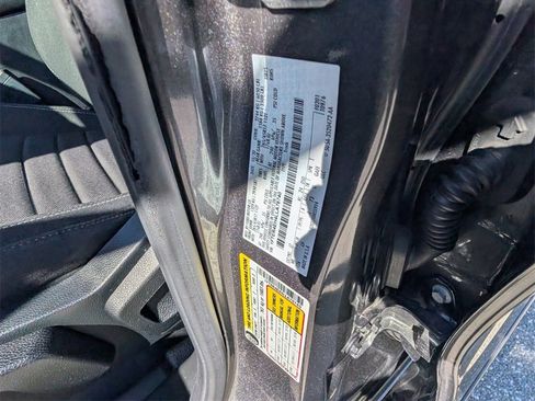 Used 2020 Ford Ranger XL w/ Equipment Group 101A Mid image 21