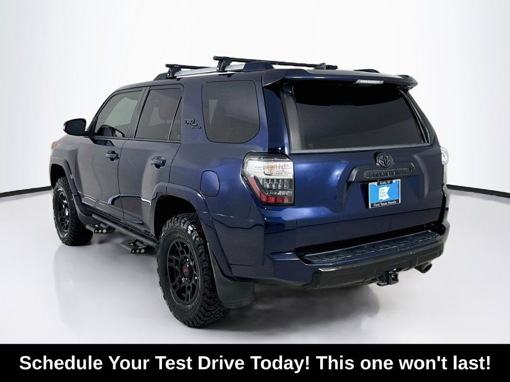 Used 2018 Toyota 4Runner TRD Off-Road Premium AWD/4WD image 5