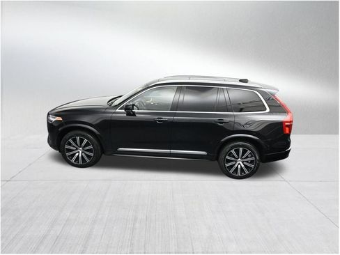 Used 2024 Volvo XC90 B6 Plus AWD/4WD image 18