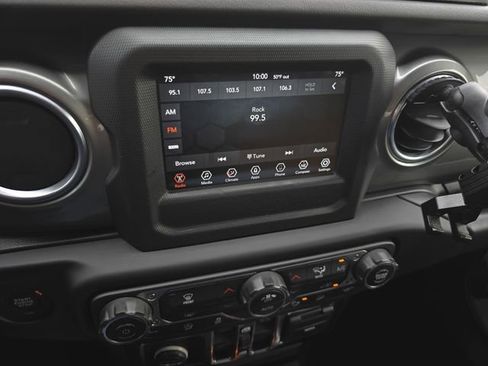 Used 2019 Jeep Wrangler Unlimited Sahara w/ Safety Group image 19