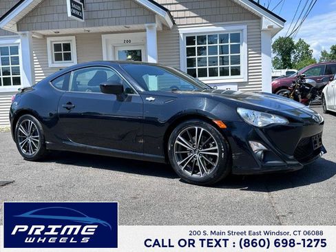 Used 2015 Scion FR-S RWD image 1