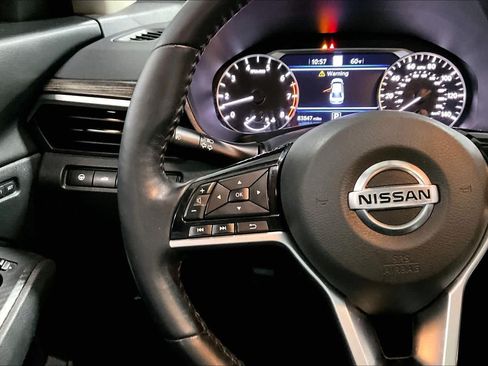 Used 2019 Nissan Altima 2.5 Platinum FWD image 24