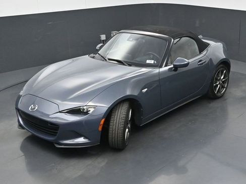 Used 2020 MAZDA MX-5 Miata Grand Touring RWD image 29