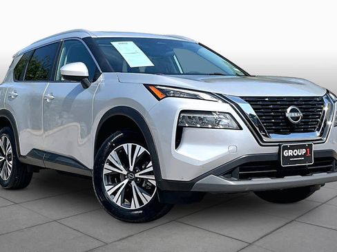 Certified 2023 Nissan Rogue SV w/ SV Premium B Package AWD/4WD image 3
