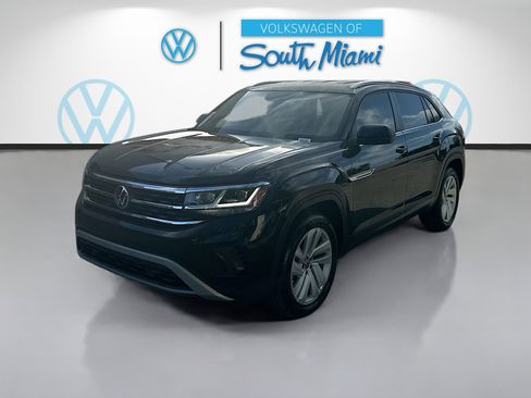 Used 2021 Volkswagen Atlas Cross Sport SE w/ V6 Towing Package image 3