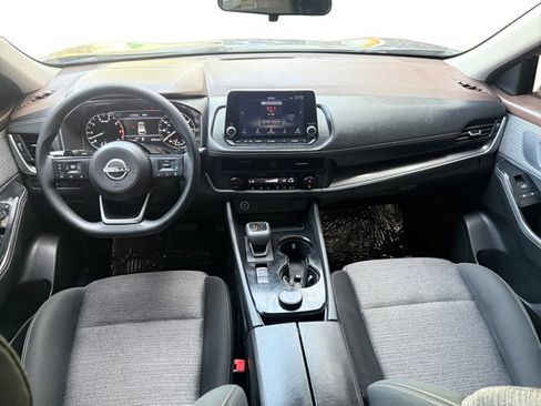 Used 2023 Nissan Rogue SV AWD/4WD image 13