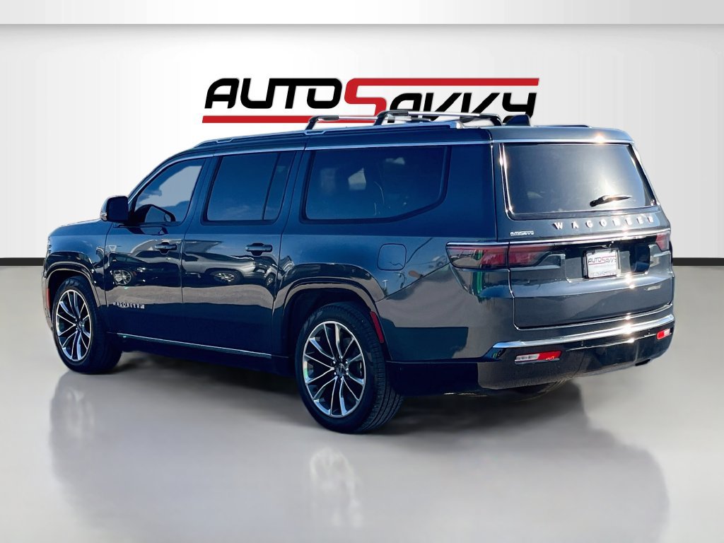 Used 2024 Jeep Wagoneer L Series III w/ Premium Group I AWD/4WD image 5