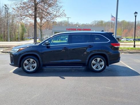 Used 2017 Toyota Highlander Limited image 10