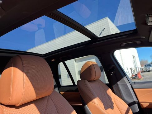 Used 2024 BMW X5 xDrive40i w/ Parking Assistance Package image 16