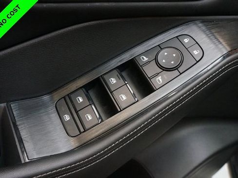 Used 2022 Nissan Rogue SV w/ SV Premium Package image 28